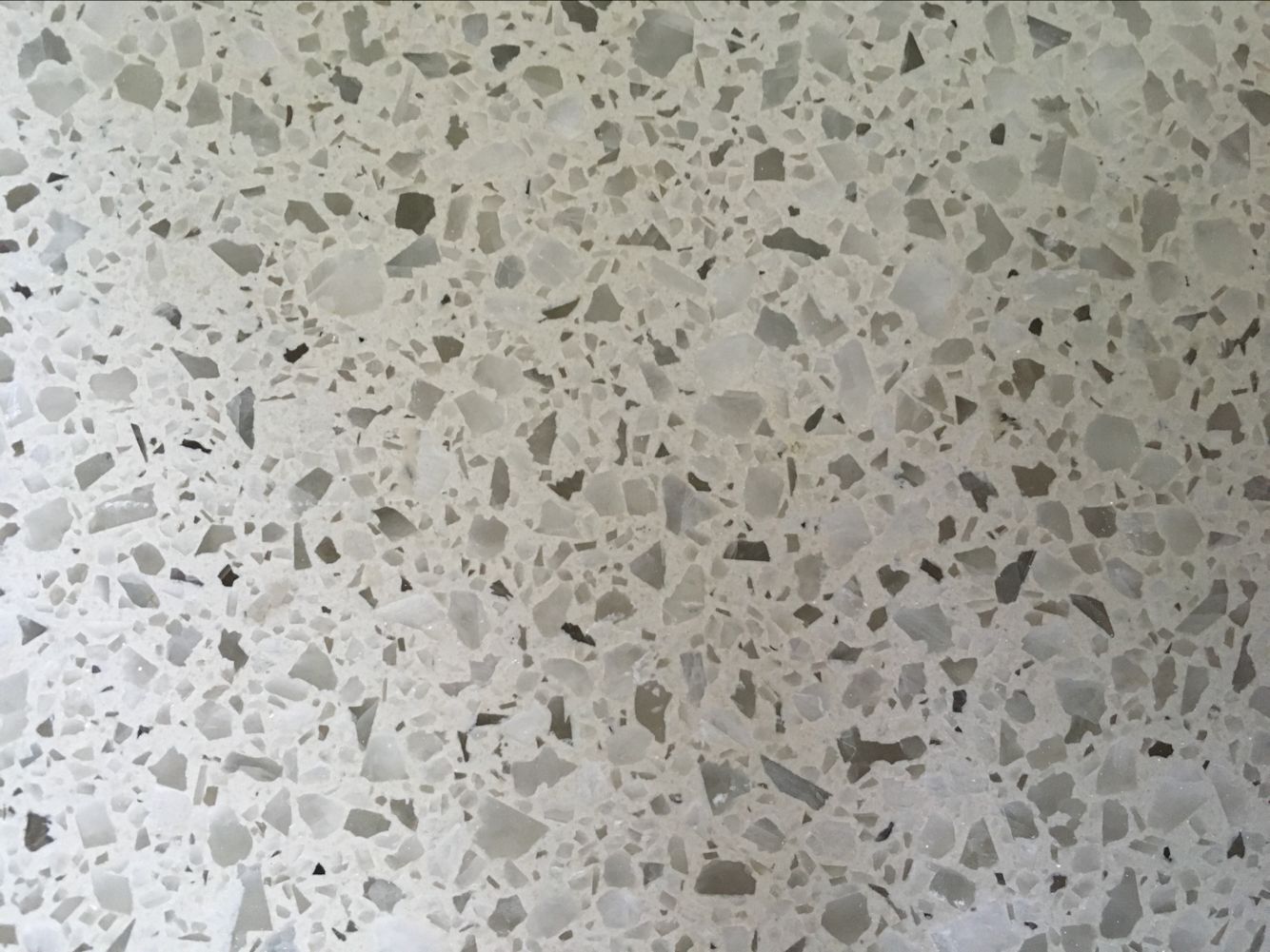 專業(yè)水磨石，世紀建筑之選——十六載匠心，鑄就卓越地面裝飾